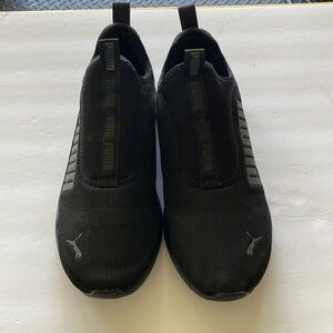 Puma slip on. Only worn a few times